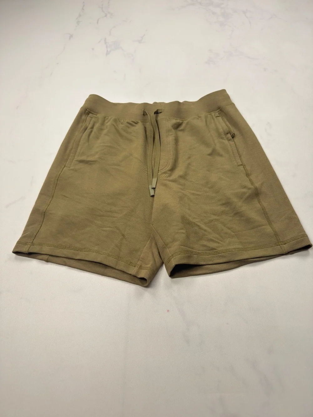 Old Navy Recharge Athletic Shorts Tan 2010s Minimalist - Mens M